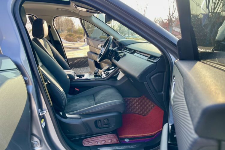 Used Land Rover Range Velar 2021 P250 model Interior 10