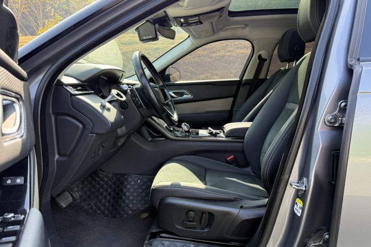 Used Land Rover Range Velar 2021 P250 model Interior 10