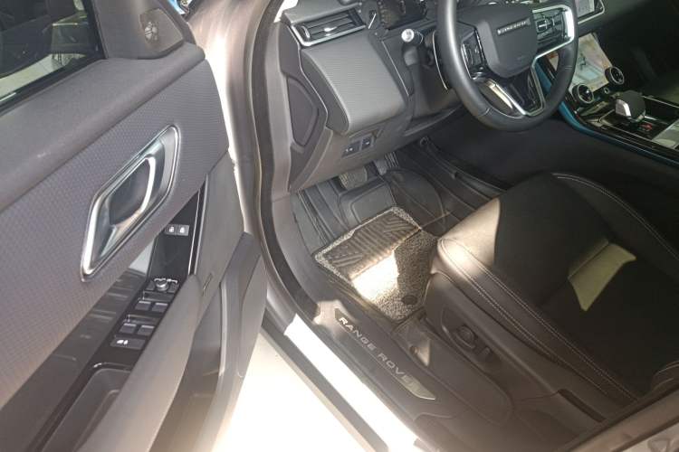 Used Land Rover Range Velar 2021 P250 model Interior 3