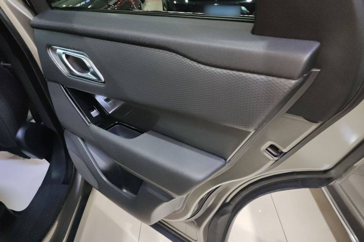 Used Land Rover Range Velar 2021 P250 model Interior 6