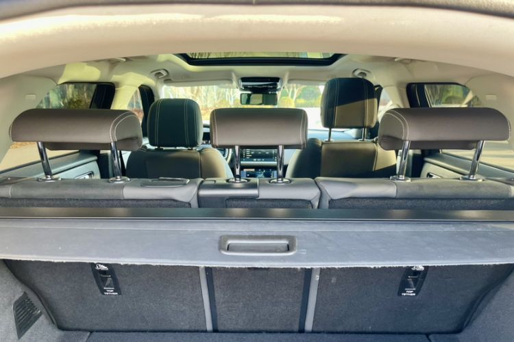 Used Land Rover Range Velar 2021 P250 model Interior 8