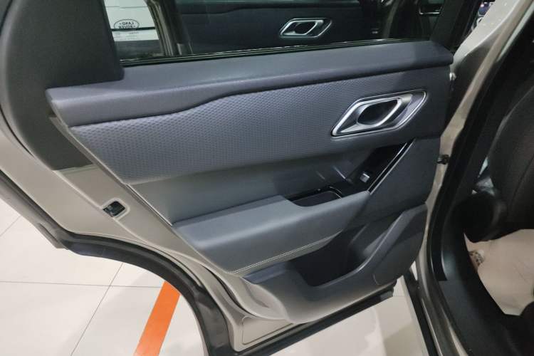 Used Land Rover Range Velar 2021 P250 model Interior 8