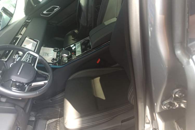 Used Land Rover Range Velar 2021 P250 model Left Front Seat