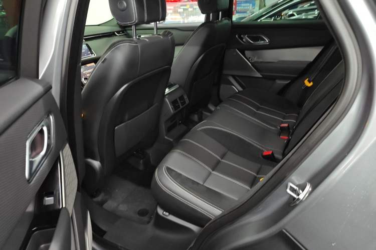 Used Land Rover Range Velar 2021 P340 R-DYNAMIC SE Left Rear Seat