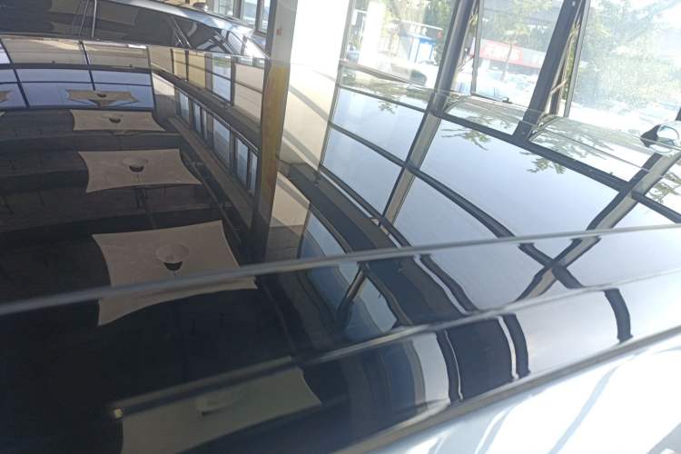 Used Land Rover Range Velar 2021 P250 model Roof