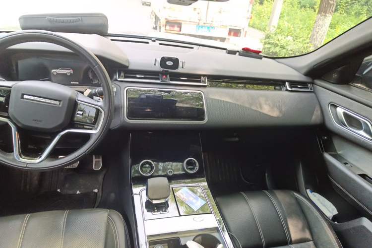 Used Land Rover Range Velar 2021 P250 Sparkling Black Limited Edition Center Console