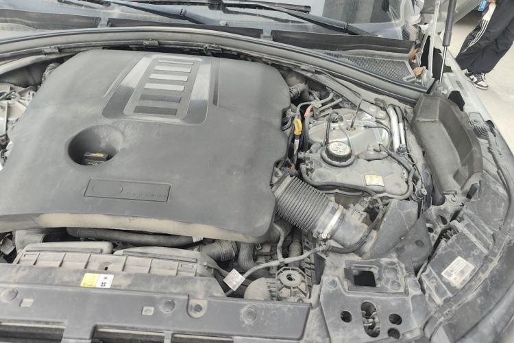 Used Land Rover Range Velar 2021 P340 R-DYNAMIC SE Engine Bay Left