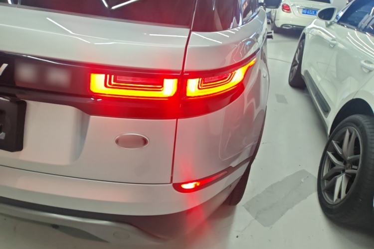 Used Land Rover Range Velar 2021 P250 model Exterior 3