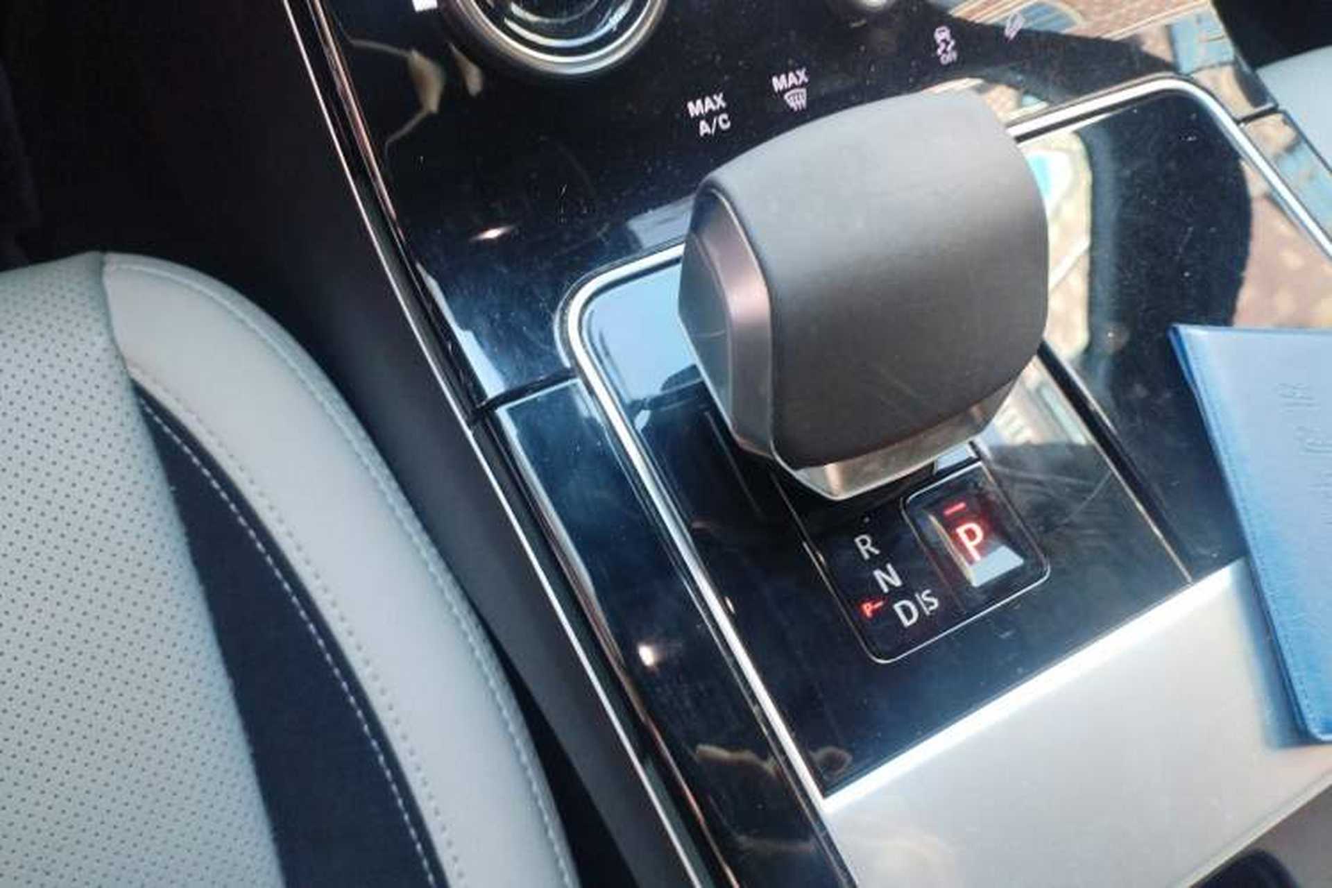 Used Land Rover Range Velar 2021 P250 Sparkling Black Limited Edition Gear Lever