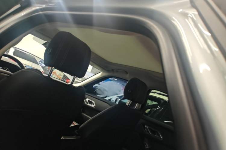 Used Land Rover Range Velar 2021 P250 model Headliner