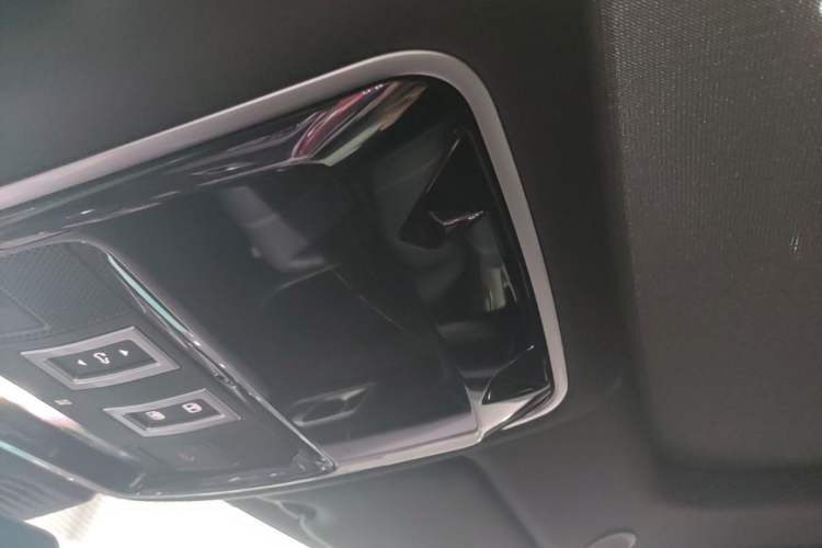 Used Land Rover Range Velar 2021 P250 Sparkling Black Limited Edition Headliner