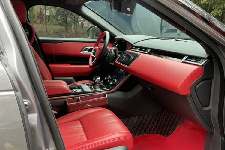 Used Land Rover Range Velar 2021 P250 Sparkling Black Limited Edition Interior 1