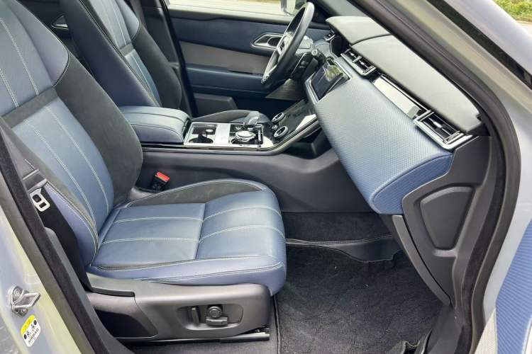 Used Land Rover Range Velar 2021 P340 R-DYNAMIC SE Interior 6