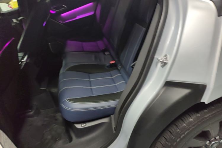 Used Land Rover Range Velar 2021 P340 R-DYNAMIC SE Left Rear Seat