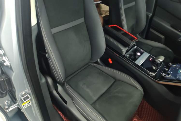 Used Land Rover Range Velar 2021 P250 model Right Front Seat