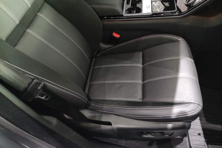Used Land Rover Range Velar 2021 P250 Sparkling Black Limited Edition Right Front Seat
