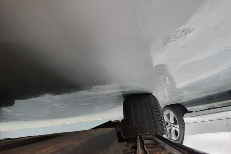 Used Land Rover Range Velar 2021 P340 R-DYNAMIC SE Right Side Sill