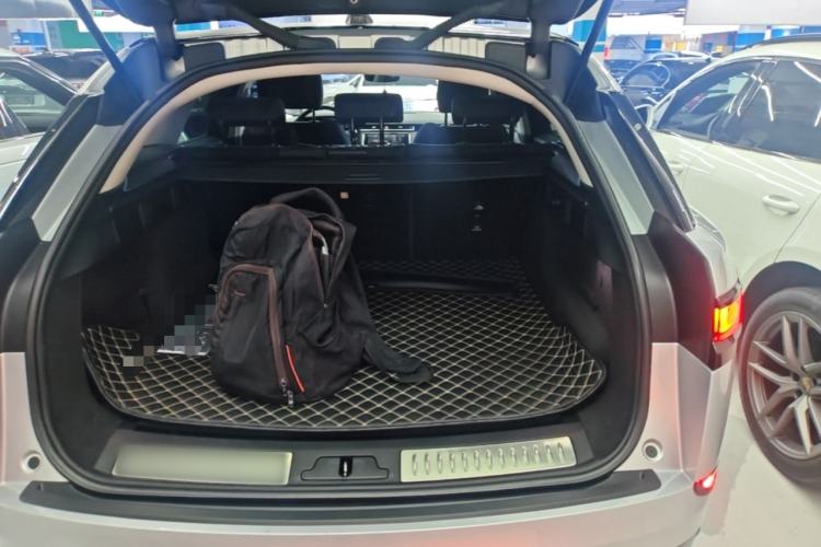 Used Land Rover Range Velar 2021 P250 model Trunk