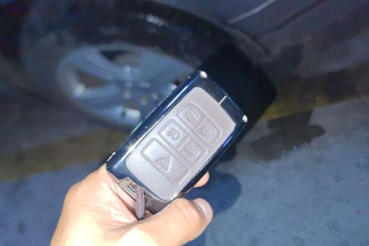 Used Land Rover Range Velar 2021 P250 model Vehicle Key