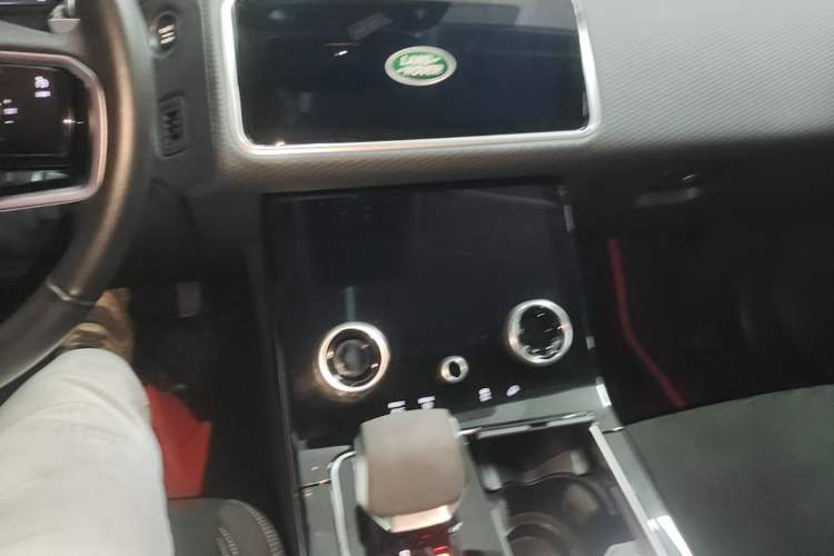 Used Land Rover Range Velar 2021 P250 model Audio And AC Panel