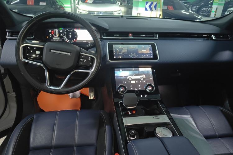 Used Land Rover Range Velar 2021 P250 Sparkling Black Limited Edition Center Console