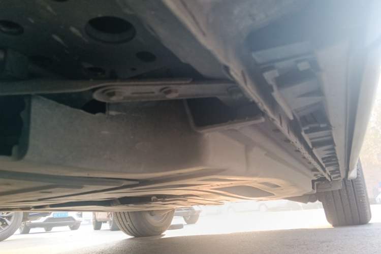 Used Land Rover Range Velar 2021 P250 model Chassis Front Left