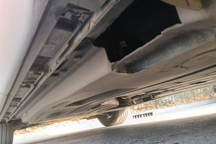 Used Land Rover Range Velar 2021 P250 model Chassis Rear Left