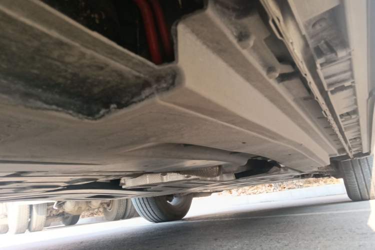 Used Land Rover Range Velar 2021 P250 model Chassis Rear Right