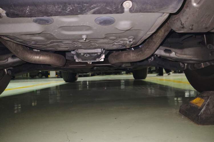 Used Land Rover Range Velar 2021 P250 model Chassis Rear