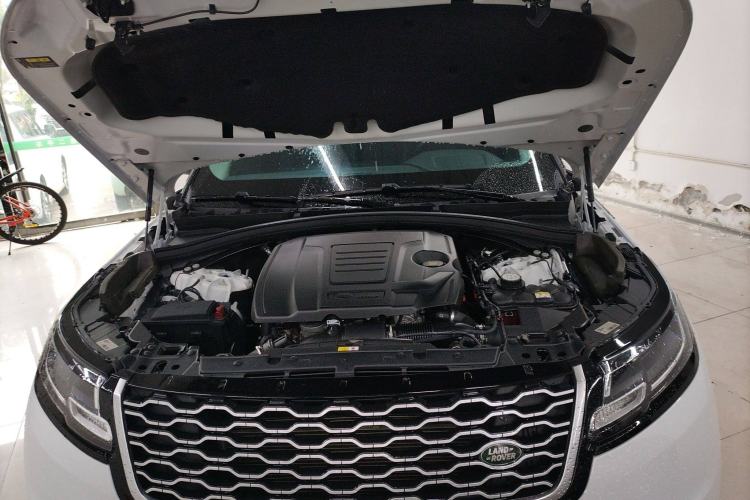 Used Land Rover Range Velar 2021 P250 model Engine Bay