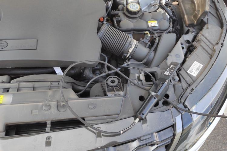 Used Land Rover Range Velar 2021 P340 R-DYNAMIC SE Engine Bay Left