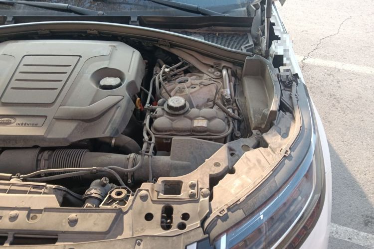Used Land Rover Range Velar 2021 P250 model Engine Bay Left
