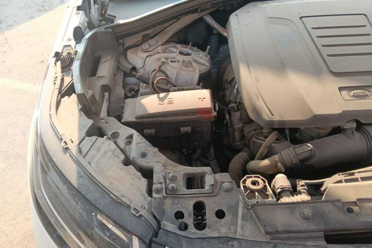 Used Land Rover Range Velar 2021 P250 model Engine Bay Right
