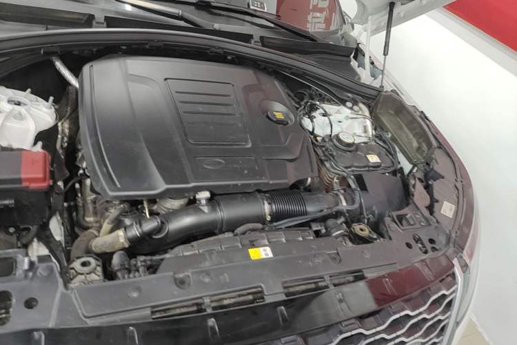 Used Land Rover Range Velar 2021 P250 model Engine Bay