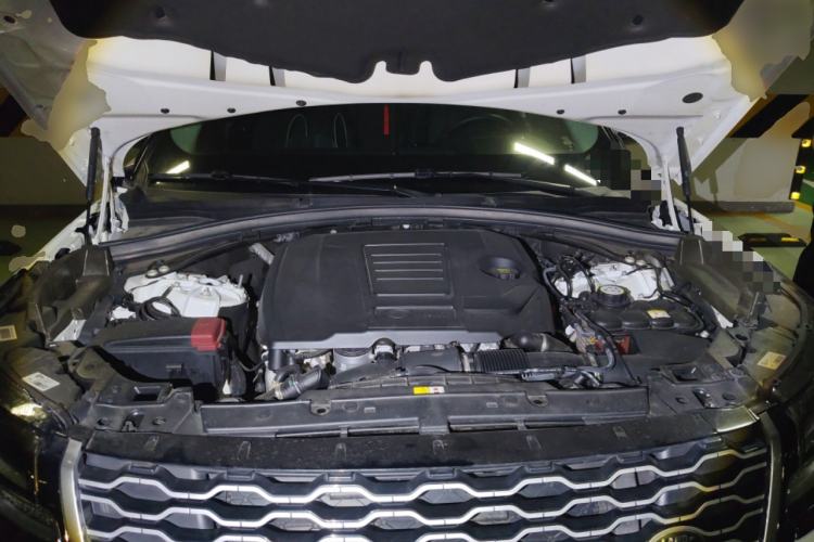 Used Land Rover Range Velar 2021 P250 model Engine Bay