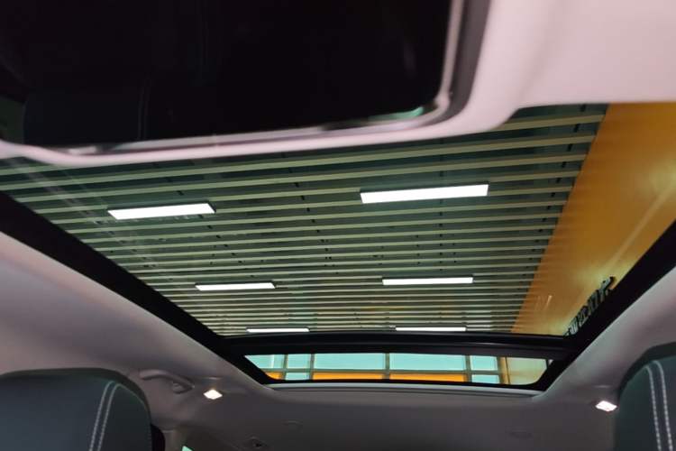 Used Land Rover Range Velar 2021 P250 model Headliner