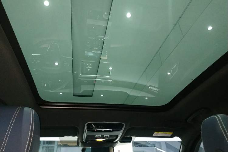 Used Land Rover Range Velar 2021 P340 R-DYNAMIC SE Headliner