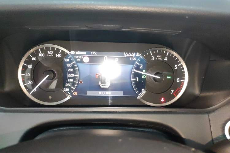 Used Land Rover Range Velar 2021 P250 model Instrument Cluster