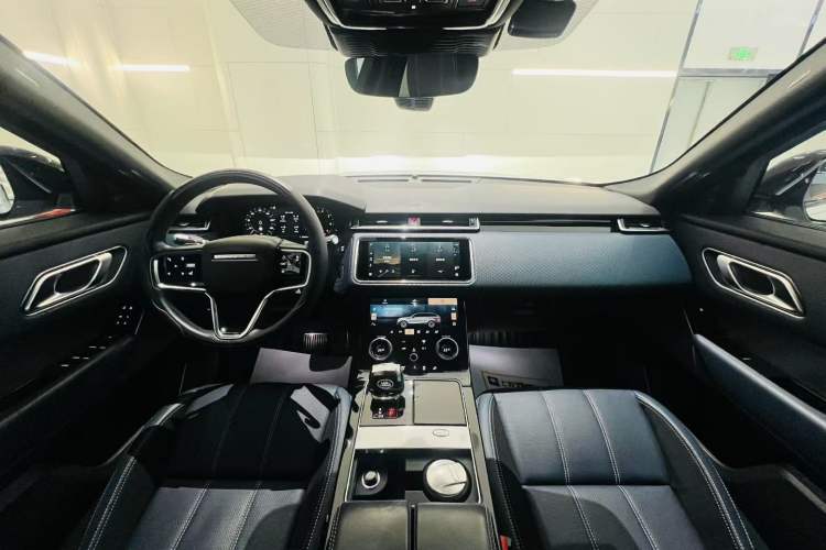 Used Land Rover Range Velar 2021 P340 R-DYNAMIC SE Interior 1