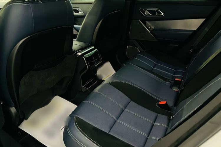 Used Land Rover Range Velar 2021 P340 R-DYNAMIC SE Interior 3