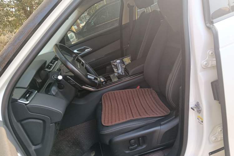 Used Land Rover Range Velar 2021 P250 model Left Front Seat