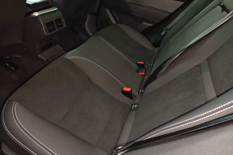 Used Land Rover Range Velar 2021 P250 model Left Rear Seat