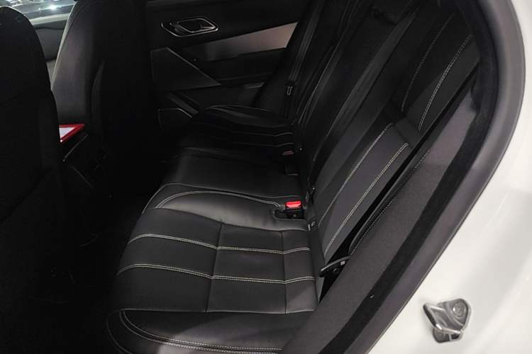 Used Land Rover Range Velar 2021 P340 R-DYNAMIC SE Left Rear Seat
