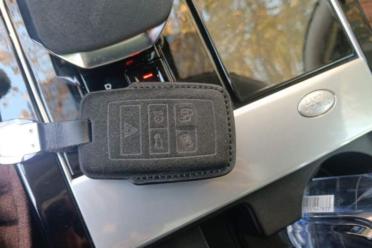 Used Land Rover Range Velar 2021 P250 model Vehicle Key
