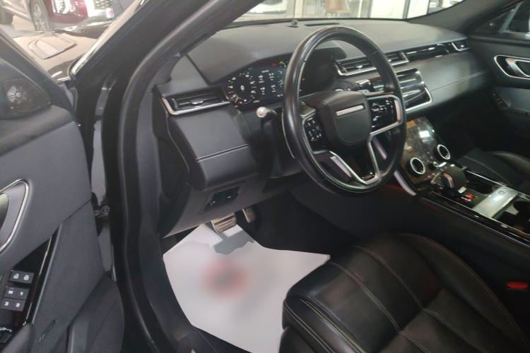 Used Land Rover Range Velar 2022 250 PS Sparkling Heritage Edition Driver Seat