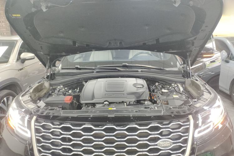 Used Land Rover Range Velar 2022 250 PS Sparkling Heritage Edition Engine Bay