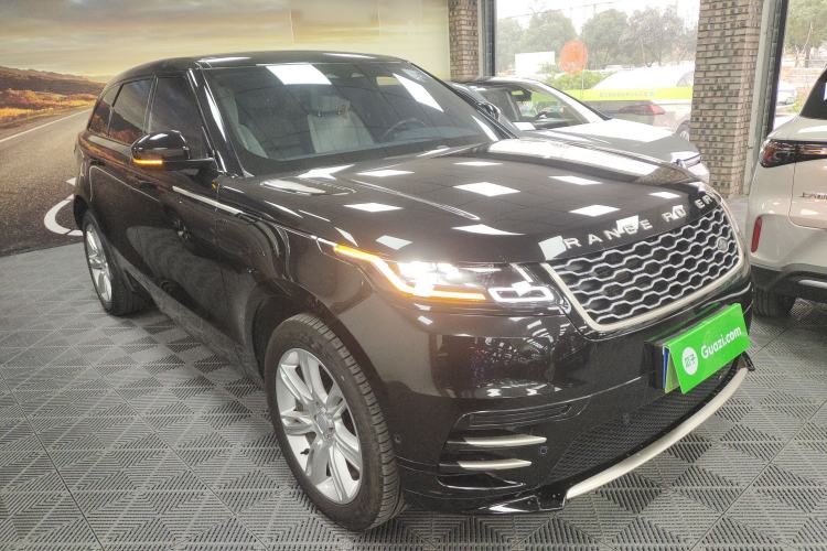 Used Land Rover Range Velar 2022 250 PS Sparkling Heritage Edition Front Right 45 Deg