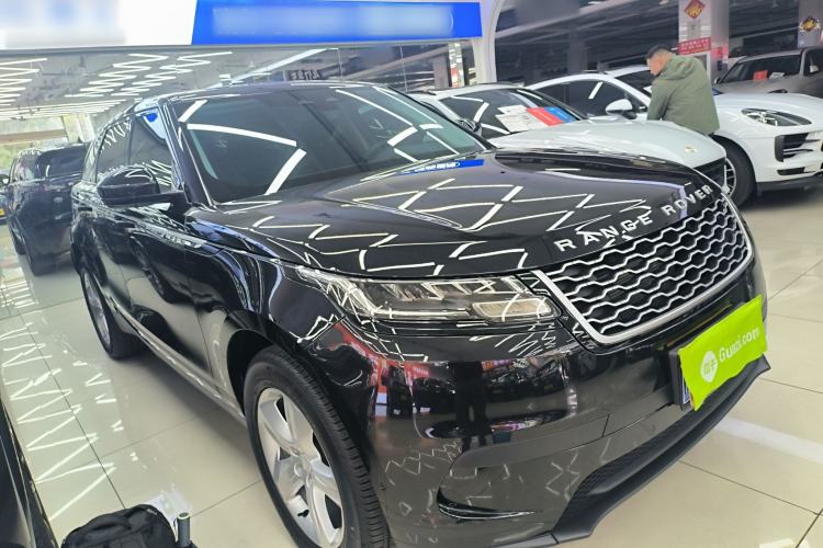 Used Land Rover Range Velar 2022 250 PS Front Right 45 Deg