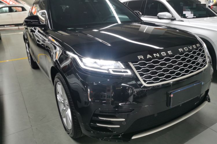 Used Land Rover Range Velar 2022 250 PS Sparkling Heritage Edition Front Right 45 Deg
