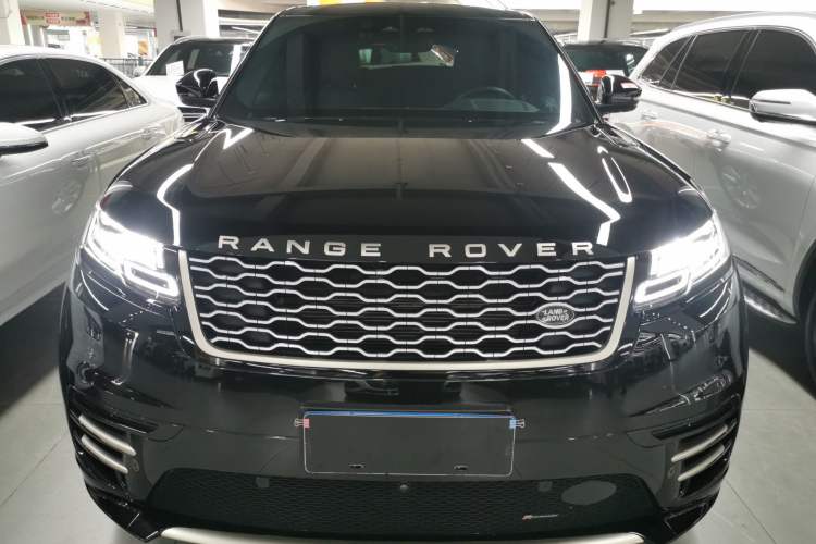 Used Land Rover Range Velar 2022 250 PS Sparkling Heritage Edition Front